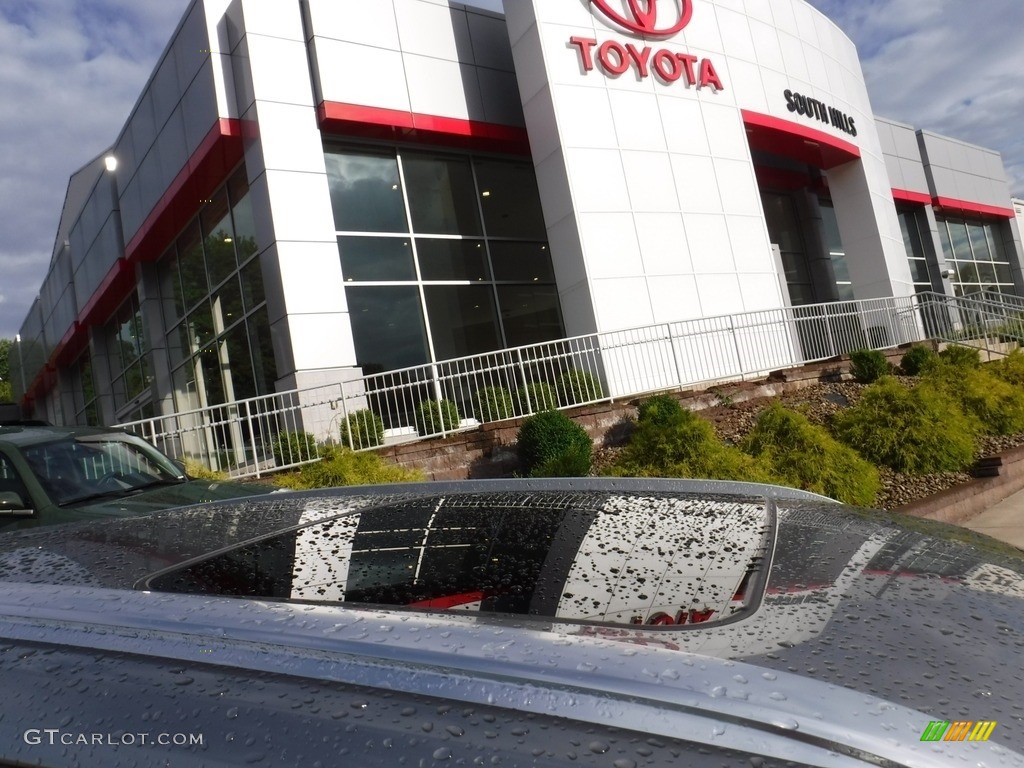 2016 NX 200t F Sport AWD - Atomic Silver / Black photo #3