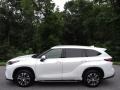 Wind Chill Pearl 2022 Toyota Highlander XLE Exterior