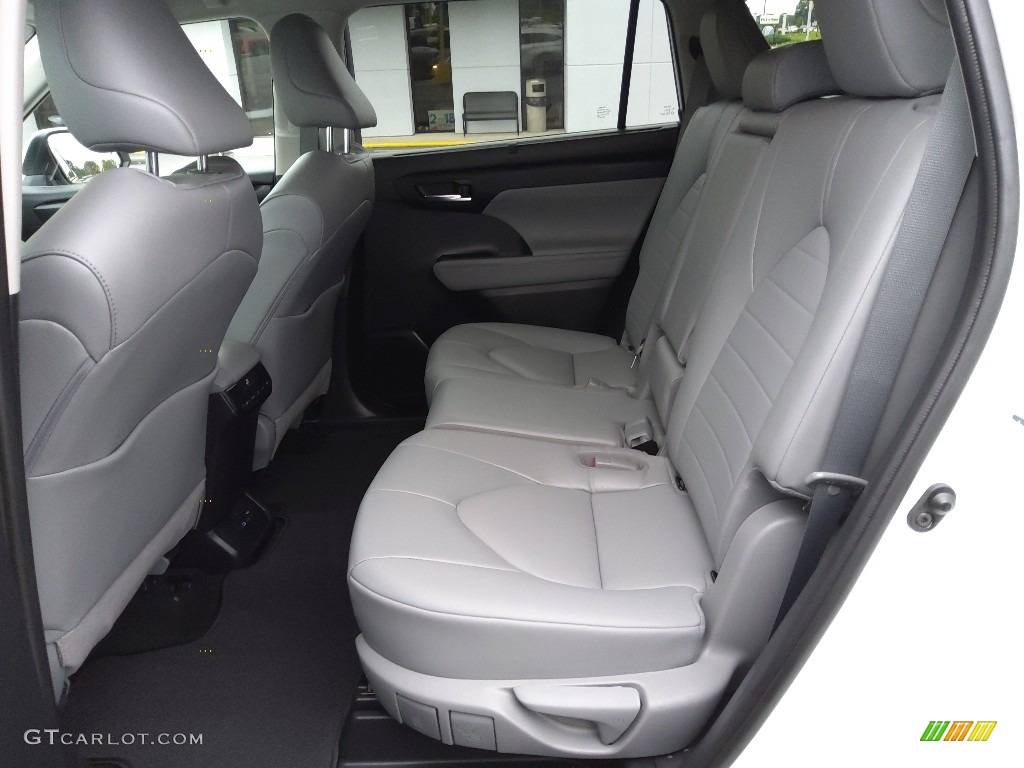 Graphite Interior 2022 Toyota Highlander XLE Photo #144713635