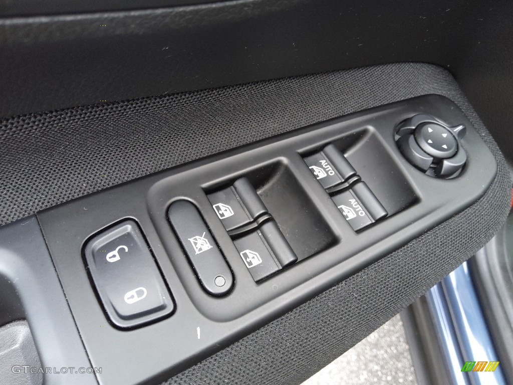 2020 Renegade Sport 4x4 - Slate Blue Pearl / Black photo #11