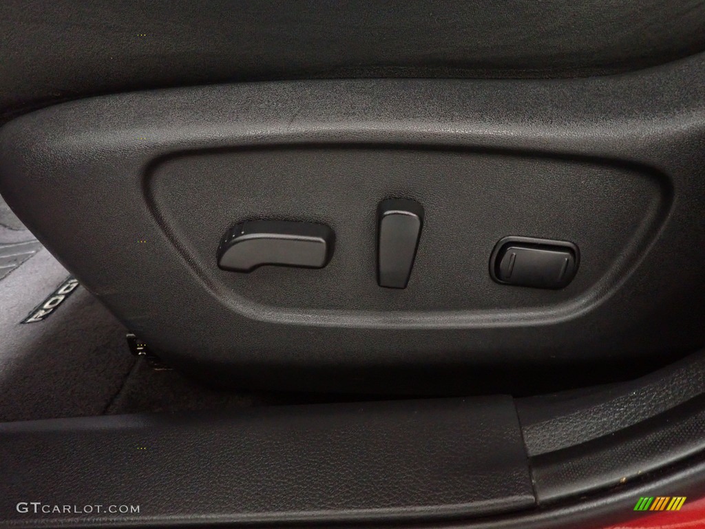 2015 Rogue SV AWD - Cayenne Red / Charcoal photo #21