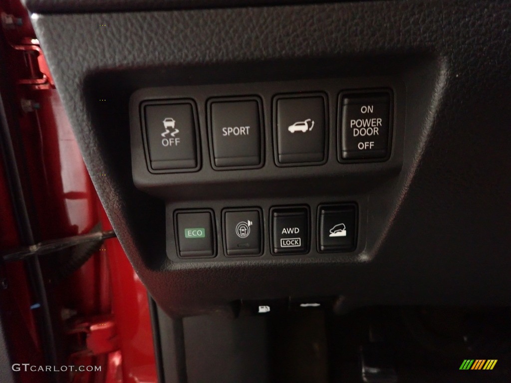 2015 Rogue SV AWD - Cayenne Red / Charcoal photo #29