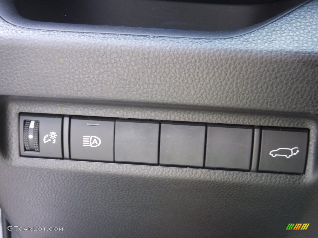 2019 RAV4 XSE AWD Hybrid - Silver Sky Metallic / Black photo #18