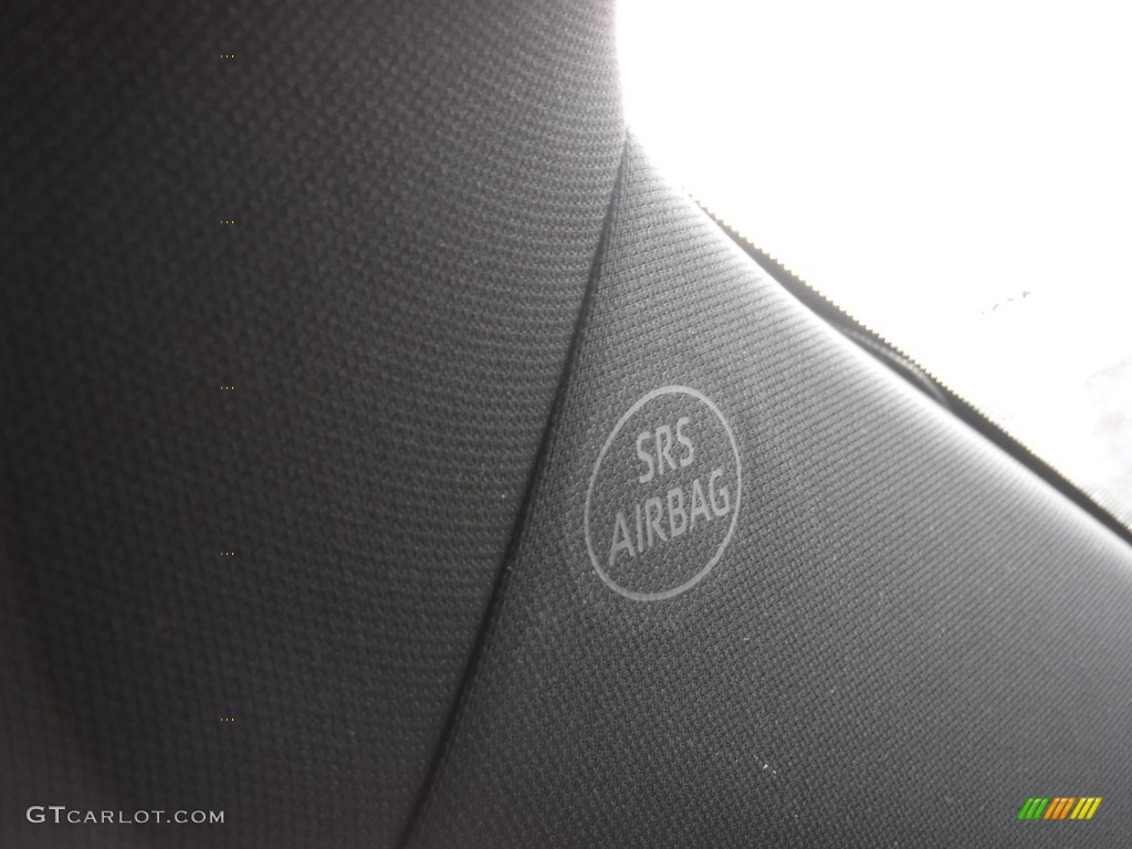 2019 RAV4 XSE AWD Hybrid - Silver Sky Metallic / Black photo #19