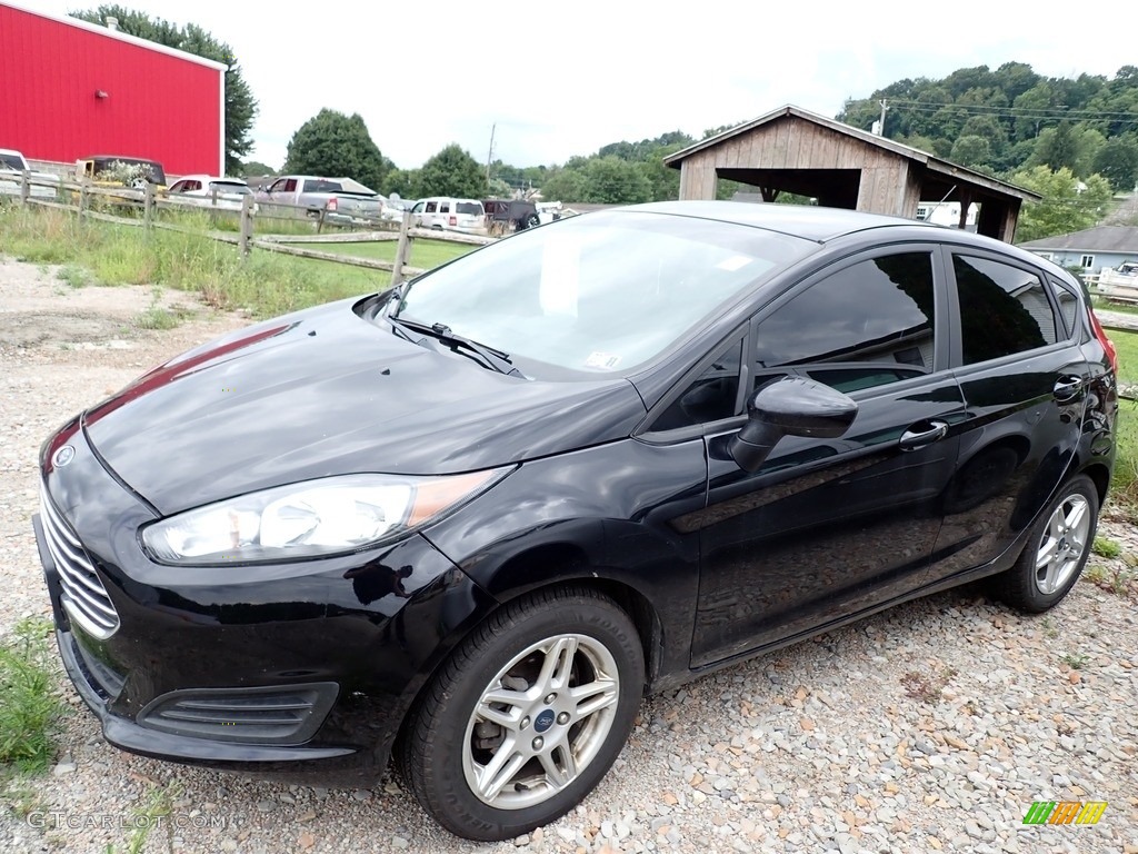 2019 Fiesta SE Hatchback - Shadow Black / Charcoal Black photo #1