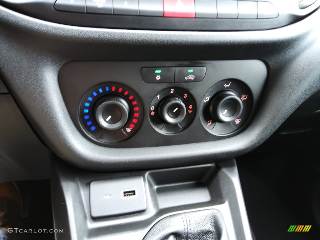 2022 Ram ProMaster City Tradesman Cargo Van Controls Photo #144720436