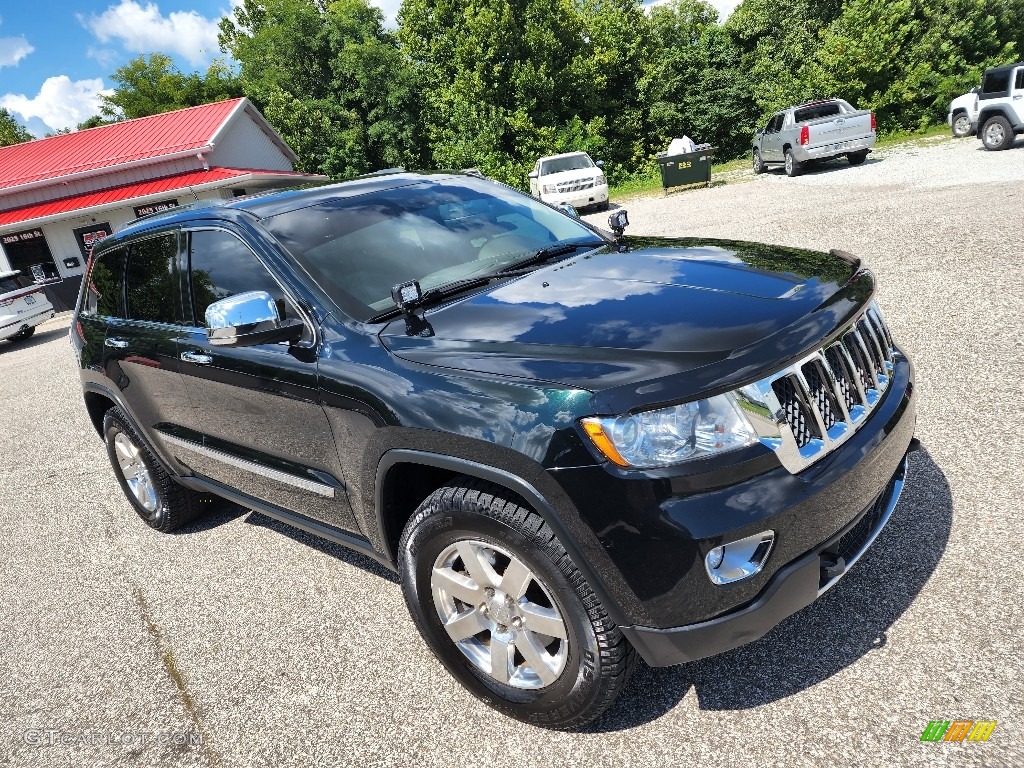 2013 Grand Cherokee Overland 4x4 - Black Forest Green Pearl / New Saddle/Black photo #6