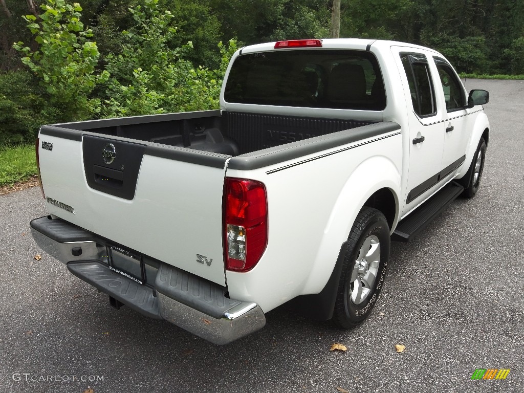 2012 Frontier SV Crew Cab - Avalanche White / Beige photo #6