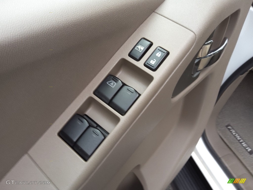 2012 Frontier SV Crew Cab - Avalanche White / Beige photo #12
