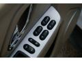 Oxford White - Mariner Luxury 4WD Photo No. 8
