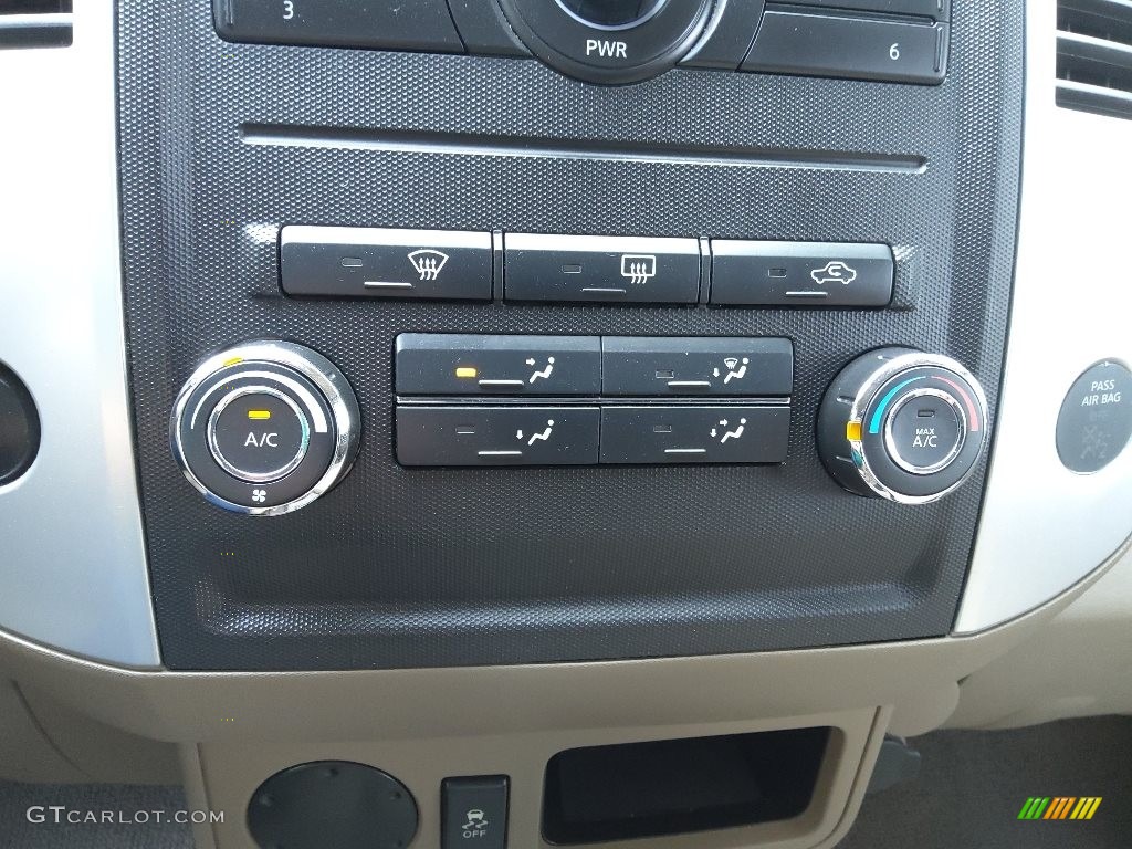 2012 Frontier SV Crew Cab - Avalanche White / Beige photo #20
