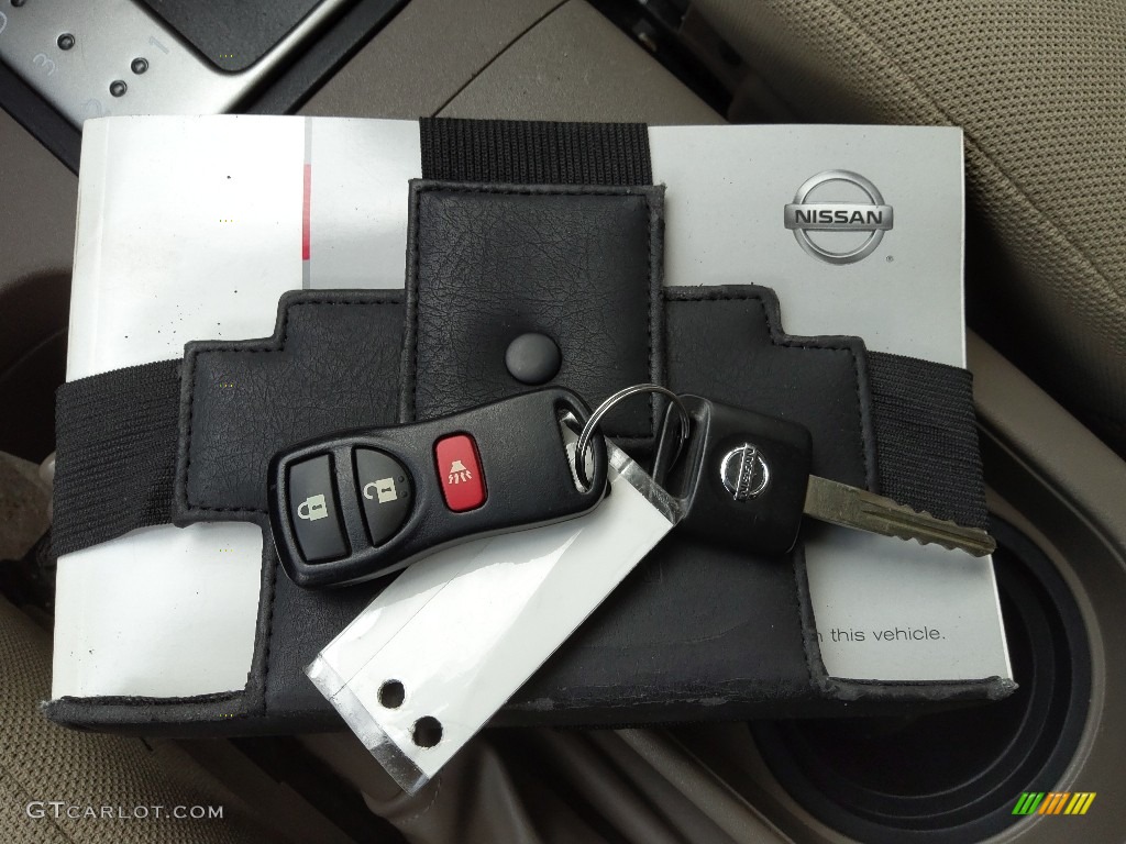 2012 Frontier SV Crew Cab - Avalanche White / Beige photo #22