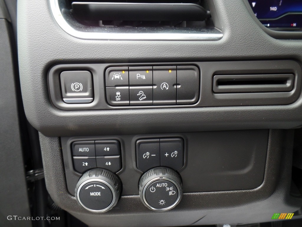 2023 Chevrolet Suburban Z71 4WD Controls Photo #144724801