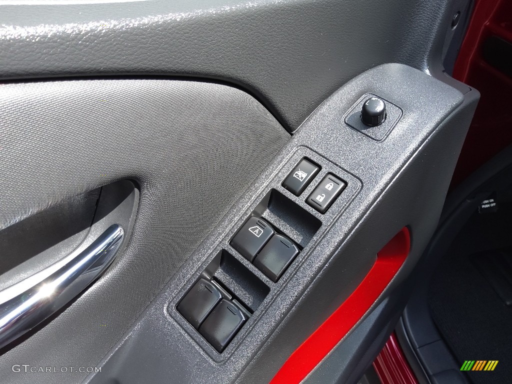 2022 Nissan Frontier Pro-X Crew Cab Door Panel Photos