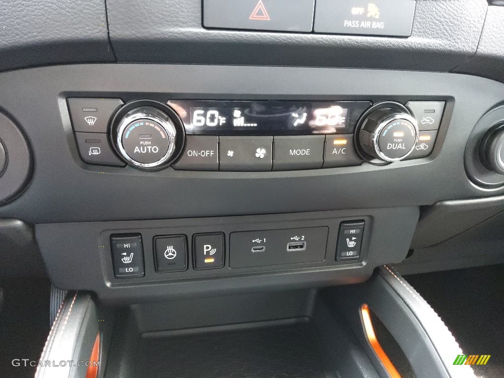 2022 Nissan Frontier Pro-X Crew Cab Controls Photos