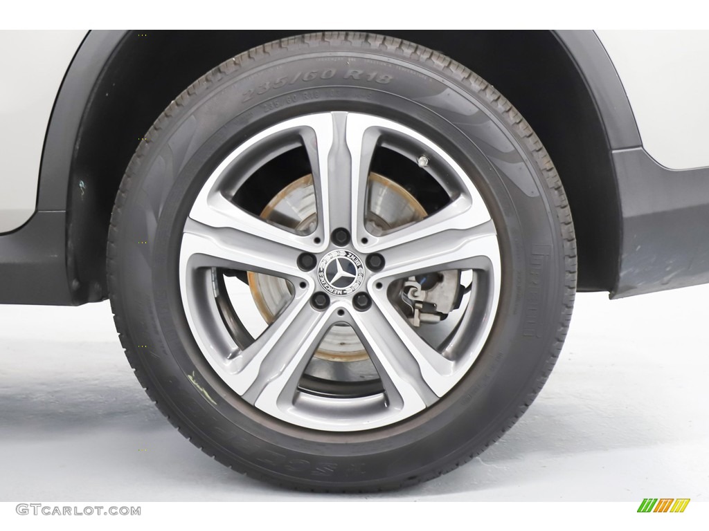 2019 GLC 300 - Mojave Silver Metallic / Black photo #19