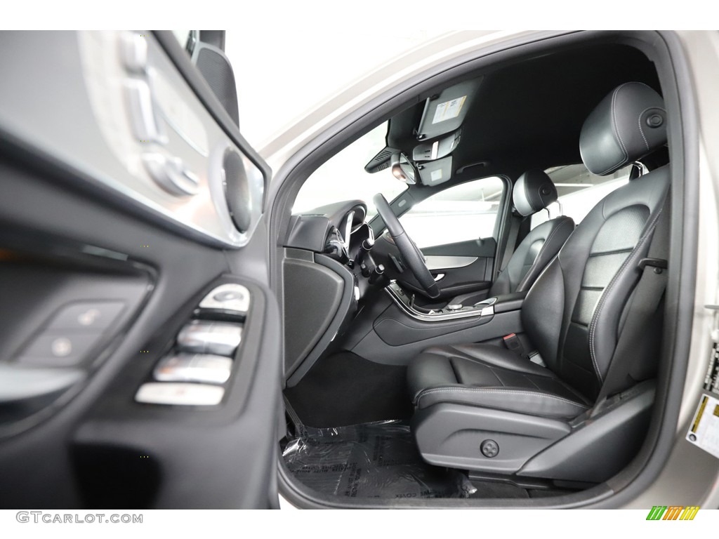 2019 GLC 300 - Mojave Silver Metallic / Black photo #21