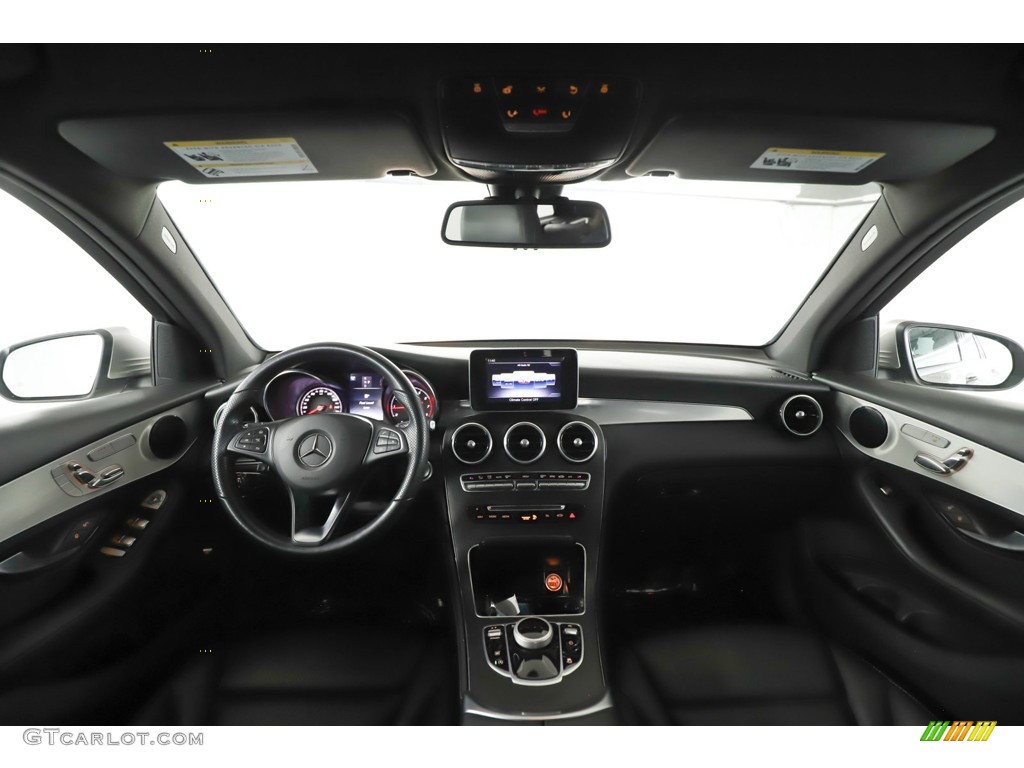 2019 GLC 300 - Mojave Silver Metallic / Black photo #23