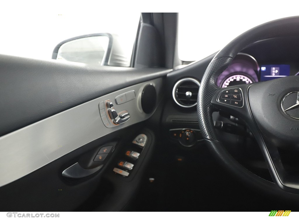 2019 GLC 300 - Mojave Silver Metallic / Black photo #25