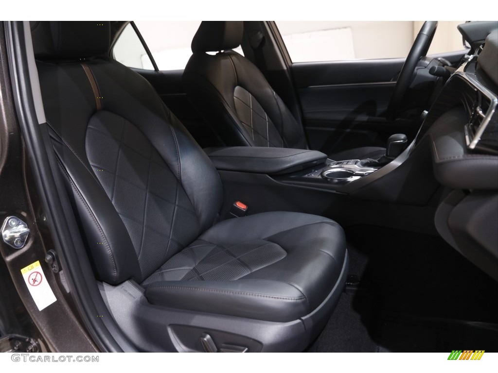 2018 Camry XLE - Brownstone / Black photo #15