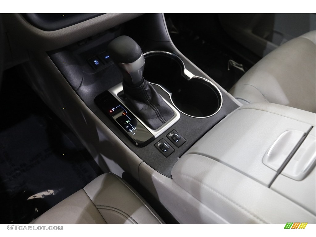 2019 Highlander XLE - Predawn Gray Mica / Ash photo #14