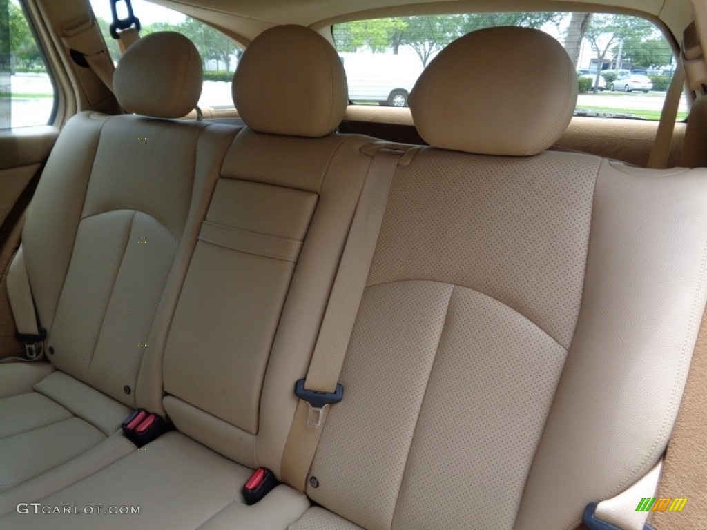 2007 E 350 4Matic Wagon - Arctic White / Cashmere photo #12