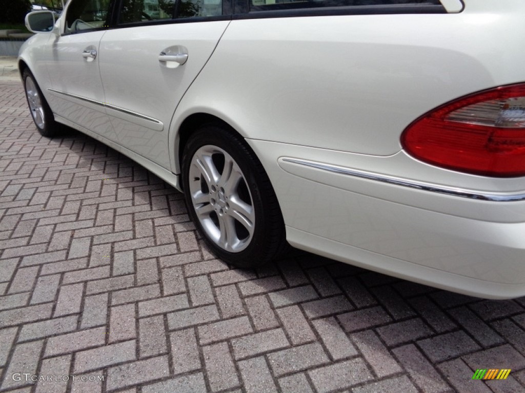 2007 E 350 4Matic Wagon - Arctic White / Cashmere photo #21