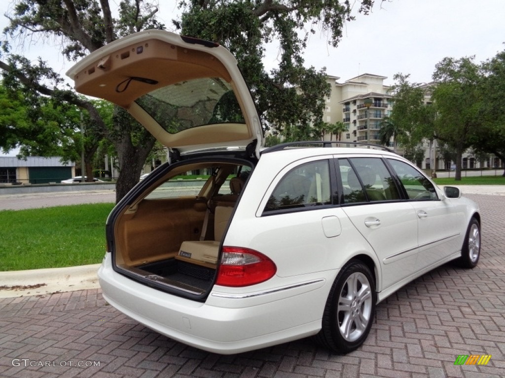 2007 E 350 4Matic Wagon - Arctic White / Cashmere photo #32