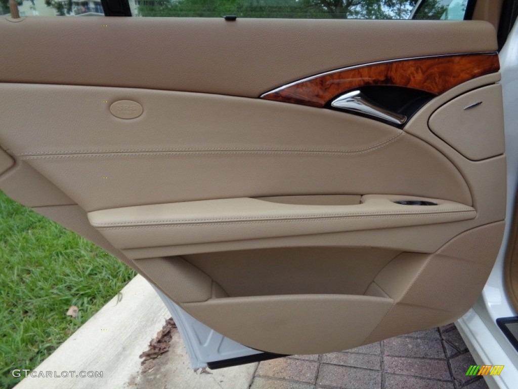 2007 E 350 4Matic Wagon - Arctic White / Cashmere photo #48