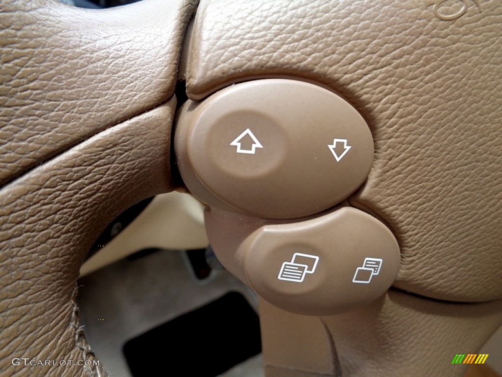 2007 E 350 4Matic Wagon - Arctic White / Cashmere photo #55