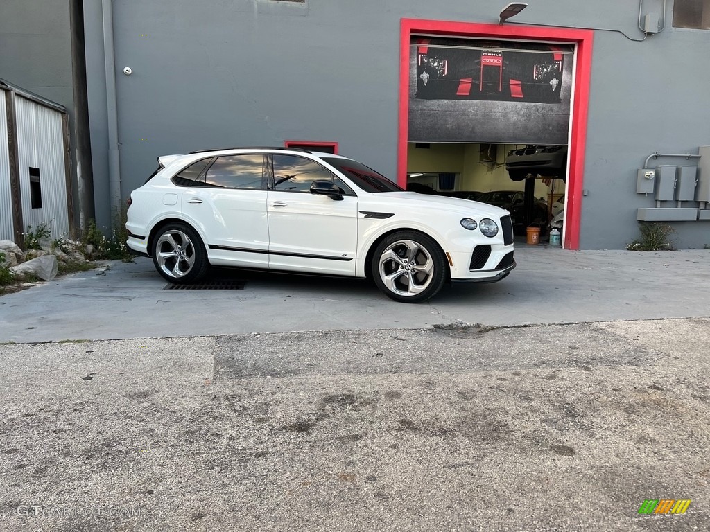 Glacier White 2022 Bentley Bentayga S Exterior Photo #144731066