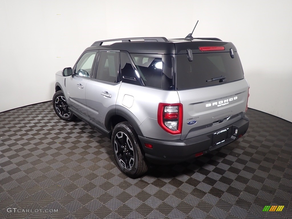 2021 Bronco Sport Outer Banks 4x4 - Iconic Silver Metallic / Navy Pier photo #10