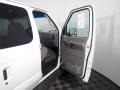Oxford White - E Series Van E350 Super Duty XLT Extended Passenger Photo No. 27