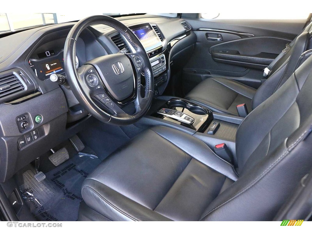 2018 Honda Pilot Touring Front Seat Photos