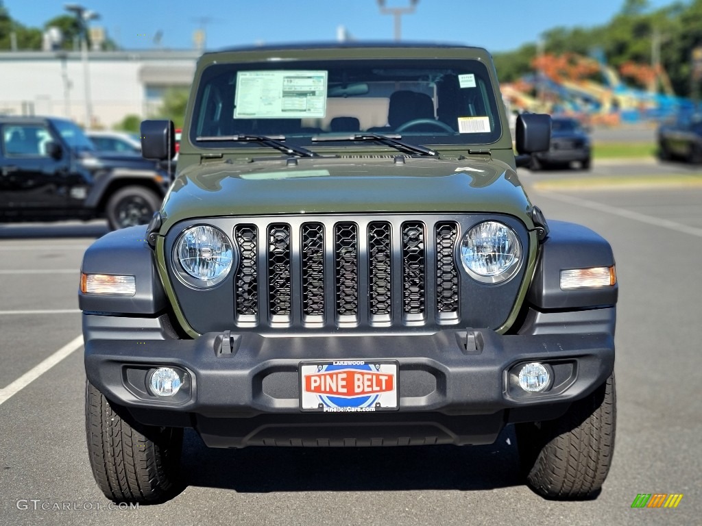 2022 Gladiator Sport 4x4 - Sarge Green / Black photo #2