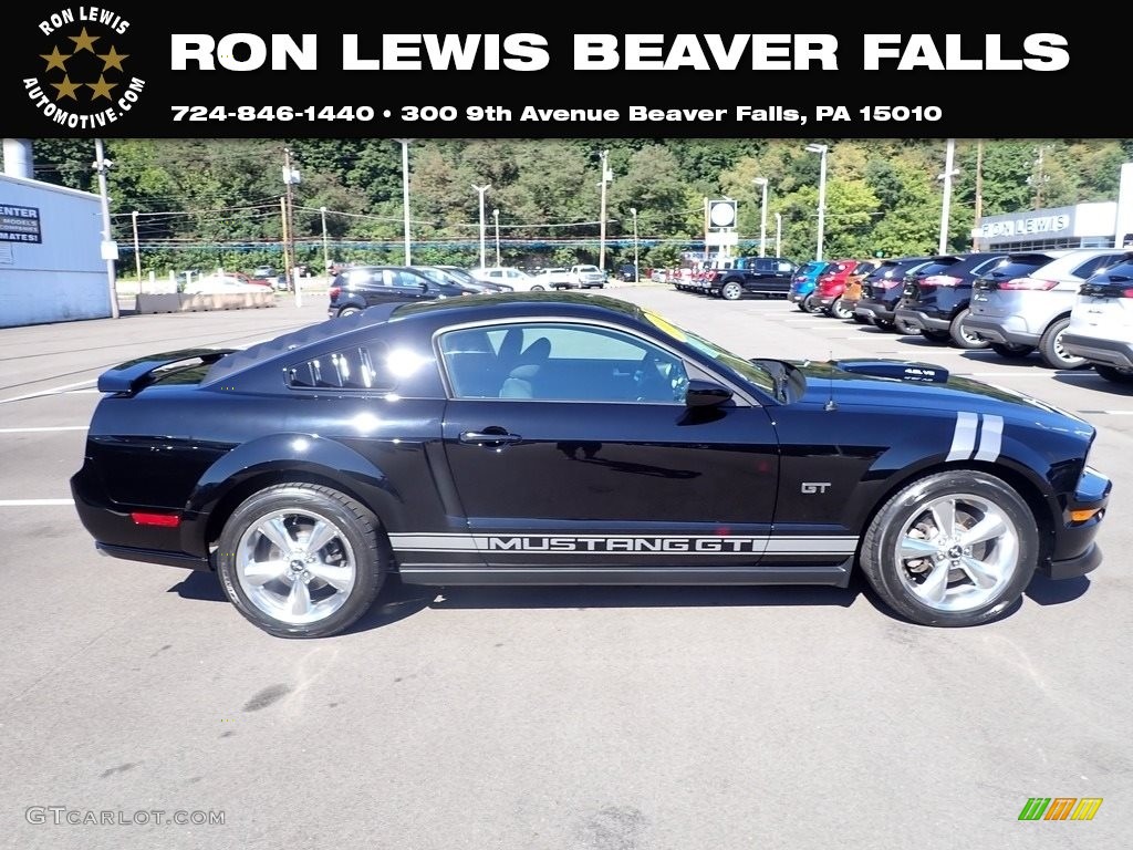 2006 Mustang GT Deluxe Coupe - Black / Black photo #1