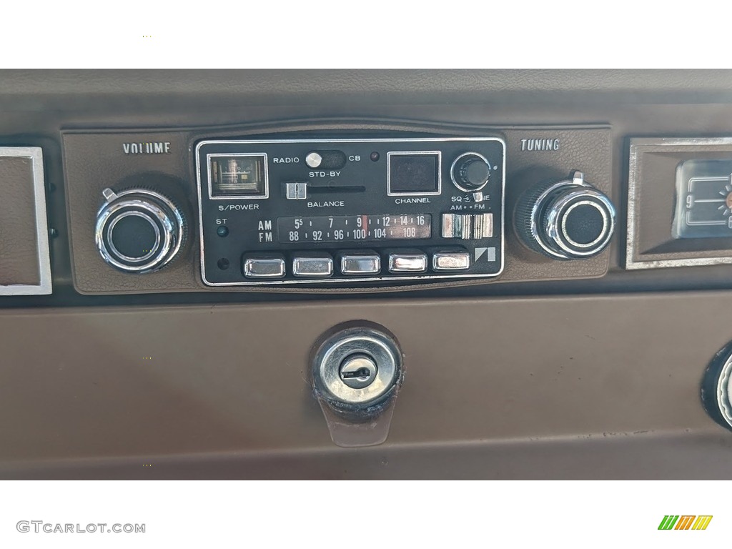 1979 Jeep Cherokee Chief 4x4 Audio System Photos