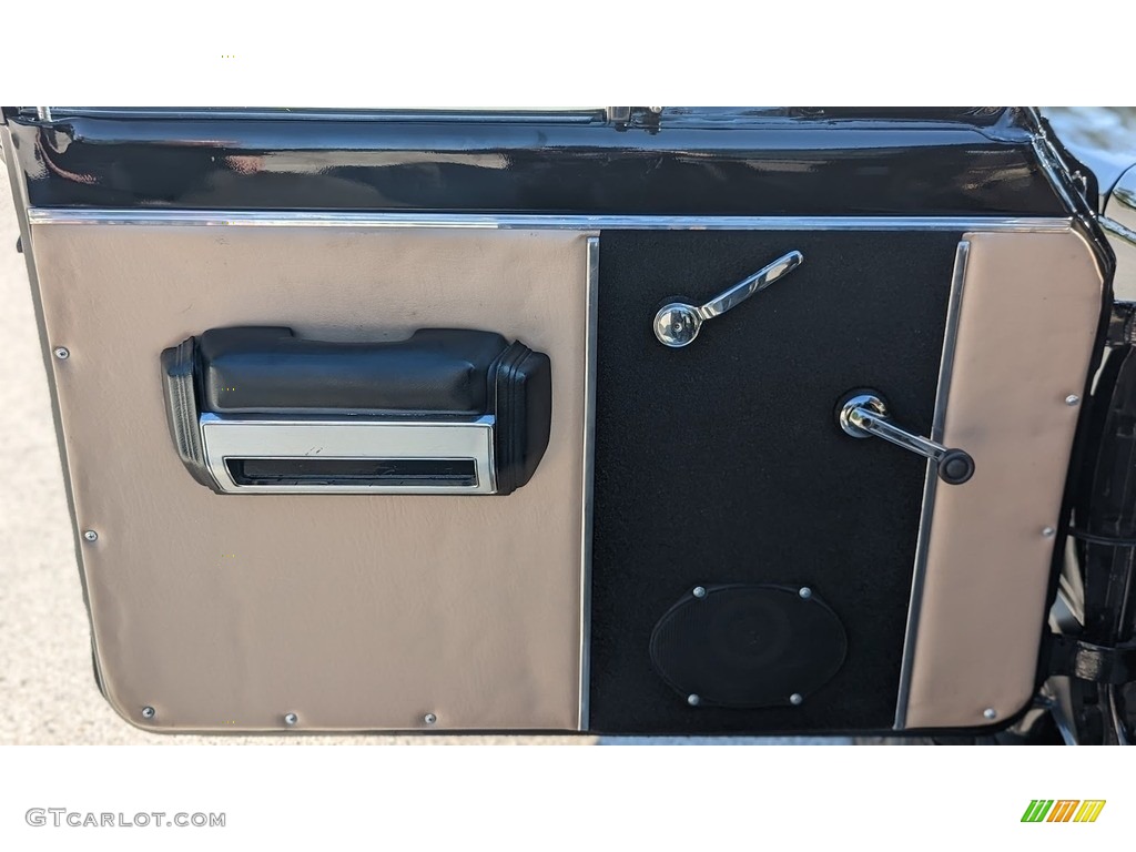 1979 Jeep Cherokee Chief 4x4 Door Panel Photos