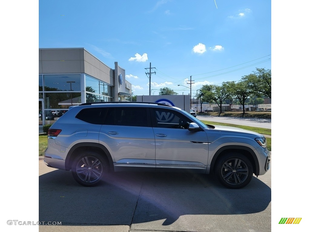 2021 Atlas SE R-Line 4Motion - Pyrite Silver Metallic / Titan Black photo #2