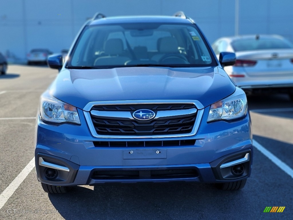 2018 Forester 2.5i Premium - Quartz Blue Pearl / Platinum photo #2