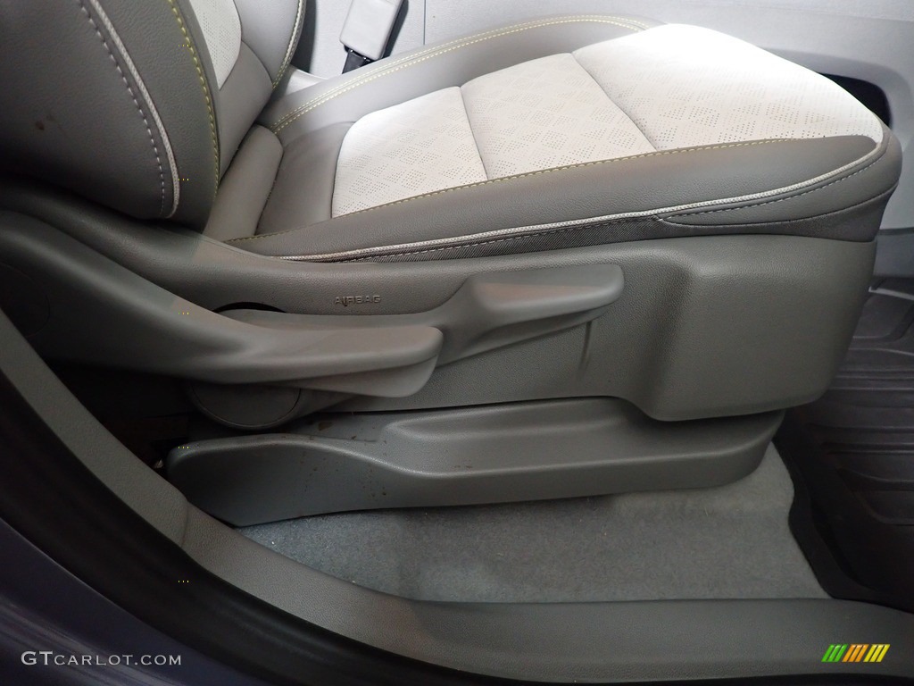 2022 Chevrolet Bolt EV LT Front Seat Photo #144740408