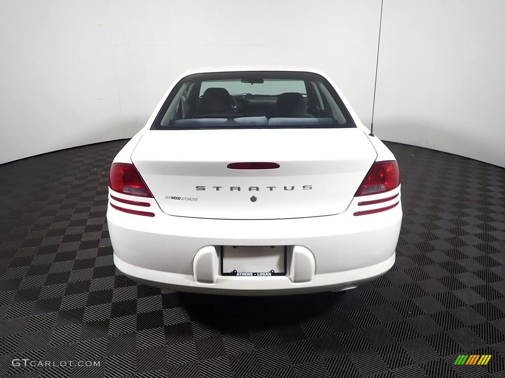 2001 Stratus SE Sedan - Stone White / Dark Slate Gray photo #10