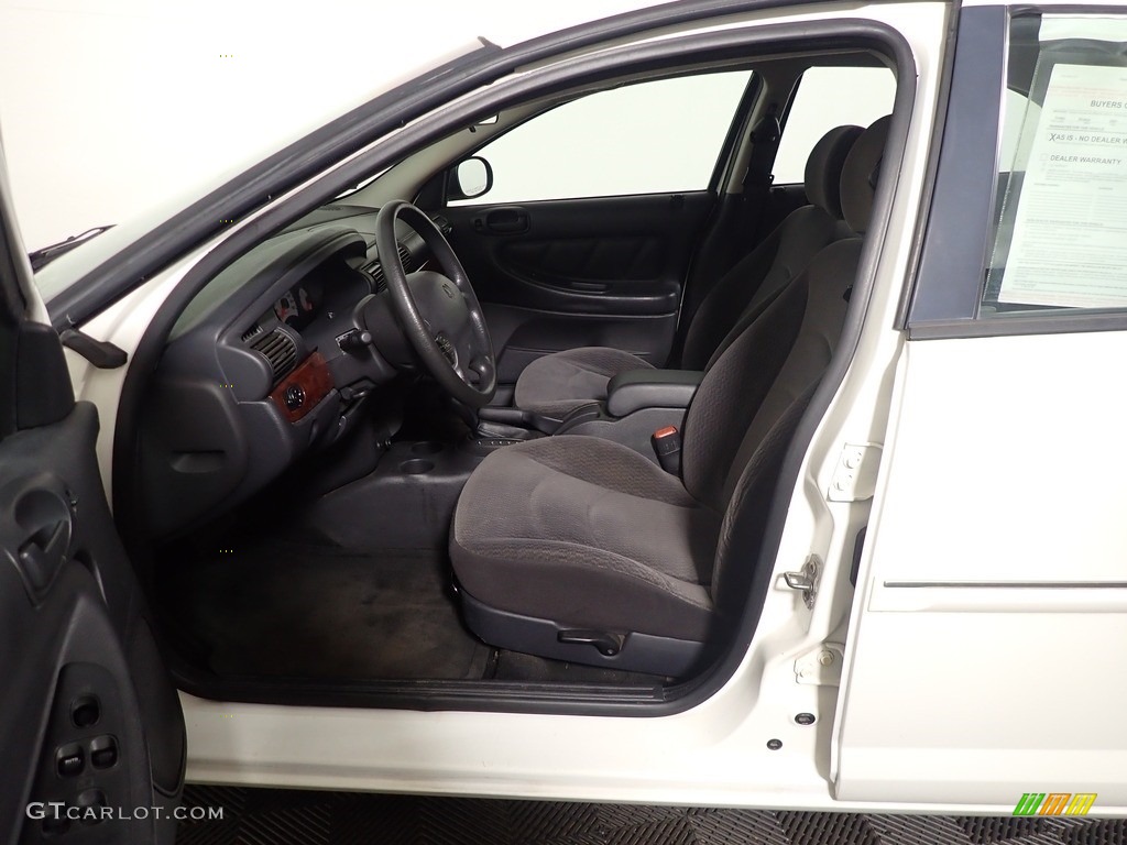 2001 Stratus SE Sedan - Stone White / Dark Slate Gray photo #17