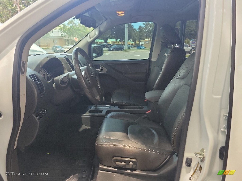 2019 Nissan Frontier Pro-4X Crew Cab 4x4 Front Seat Photo #144741638