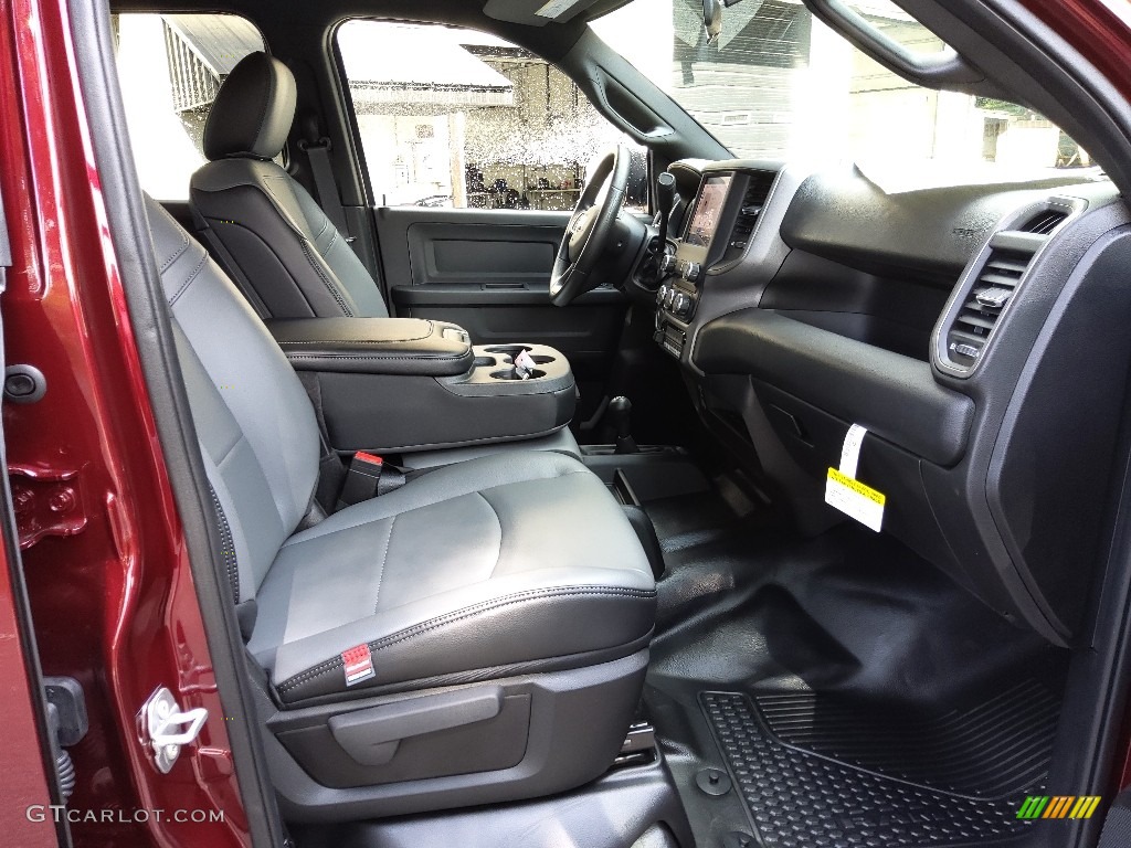 2022 Ram 5500 Tradesman Crew Cab 4x4 Chassis Front Seat Photos