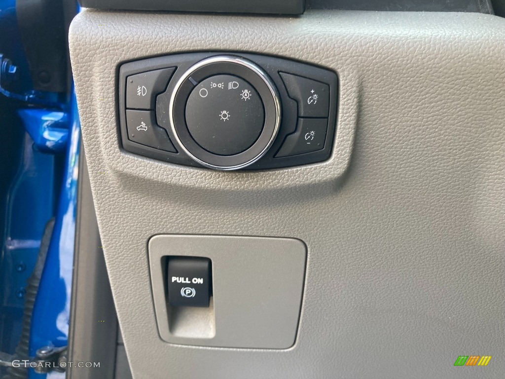 2018 Ford F150 XLT SuperCrew Controls Photo #144743347