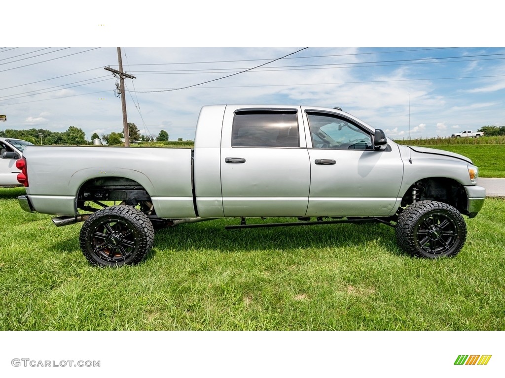 2008 Ram 3500 SLT Mega Cab 4x4 - Bright Silver Metallic / Medium Slate Gray photo #3