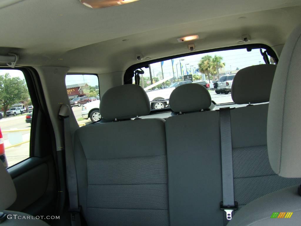 2006 Escape XLT V6 - Sonic Blue Metallic / Medium/Dark Flint photo #28