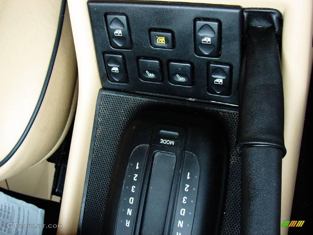 2003 Discovery HSE - Java Black / Alpaca Beige photo #24