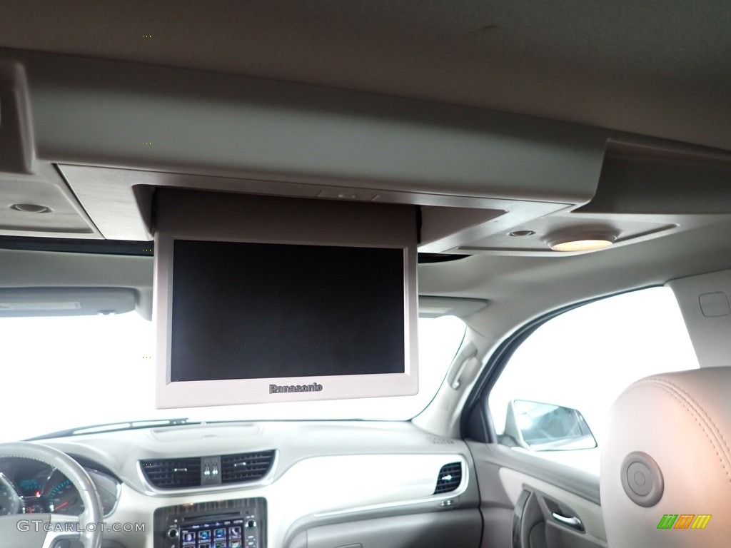 2013 Traverse LTZ AWD - Champagne Silver Metallic / Dark Titanium/Light Titanium photo #5